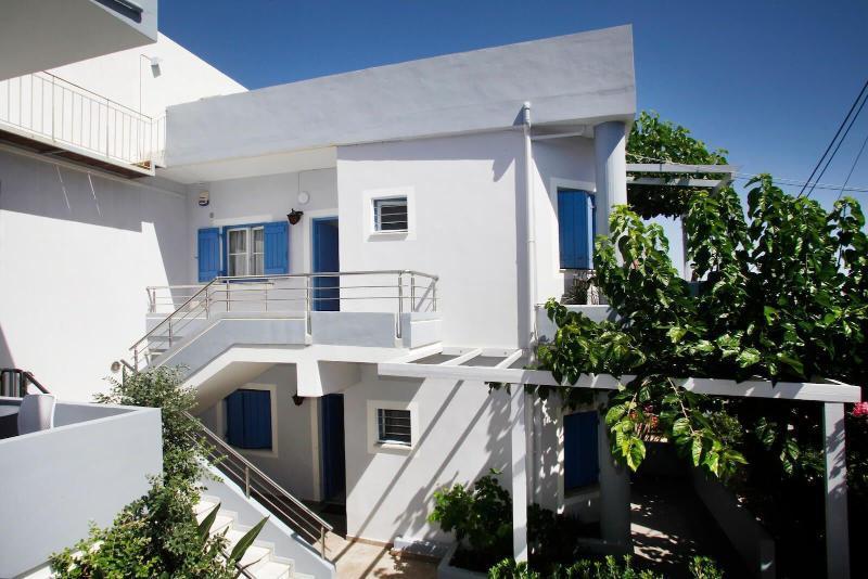 Studios Vasilis Agia Marina Exterior foto